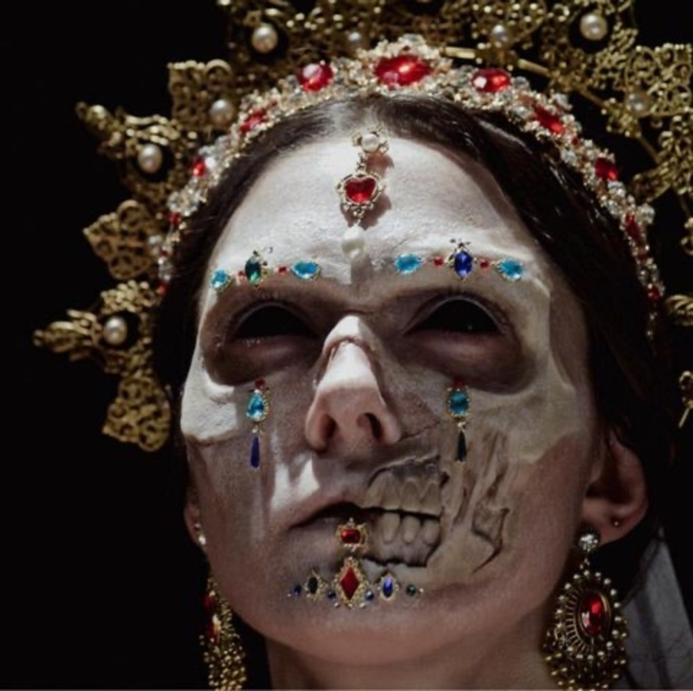 Meet your Posher, Brooque